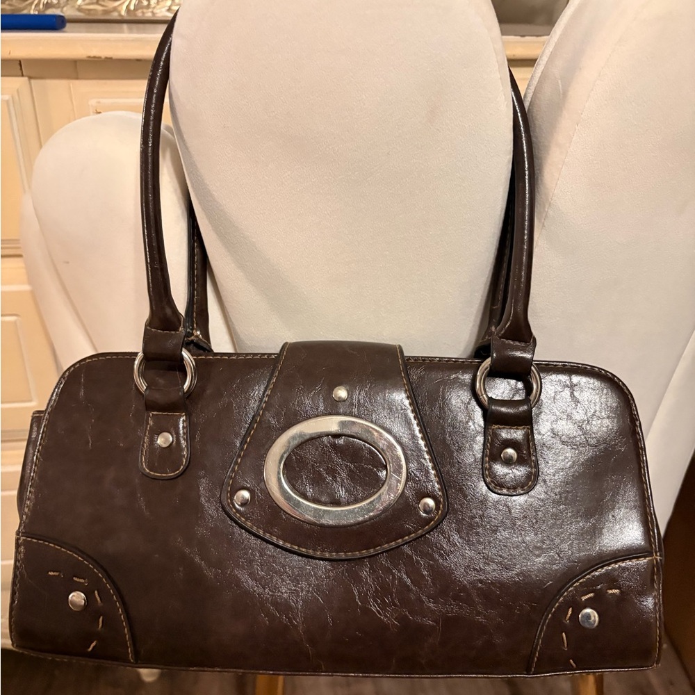 Elegant Brown Leather Handbag